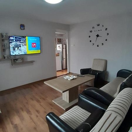 Квартира У Бульвара 1 บาทูมิ ภายนอก รูปภาพ